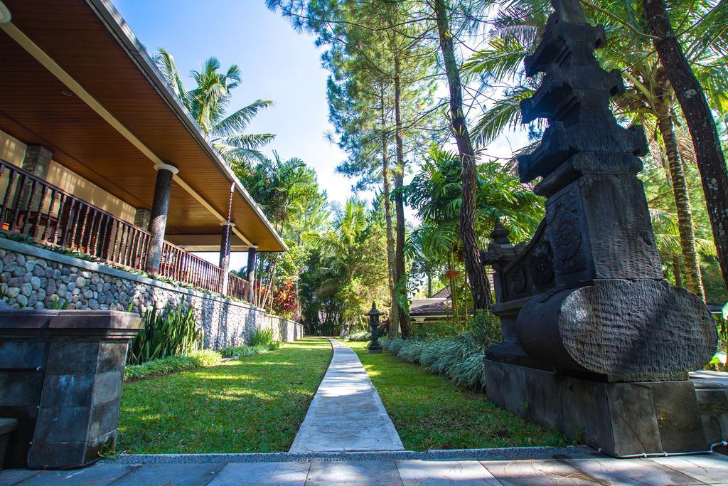 Villa Grand Artos Magelang Exterior photo